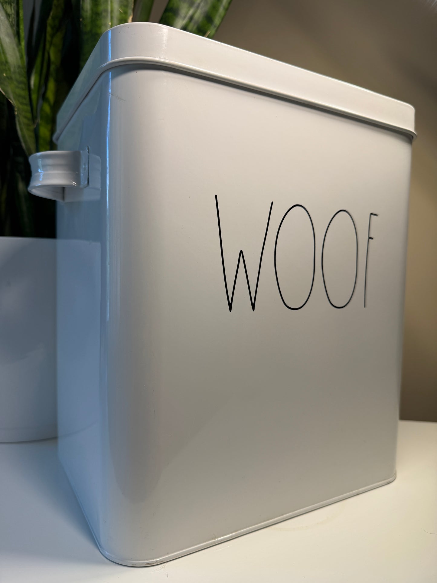 Metal dog food/storage bin